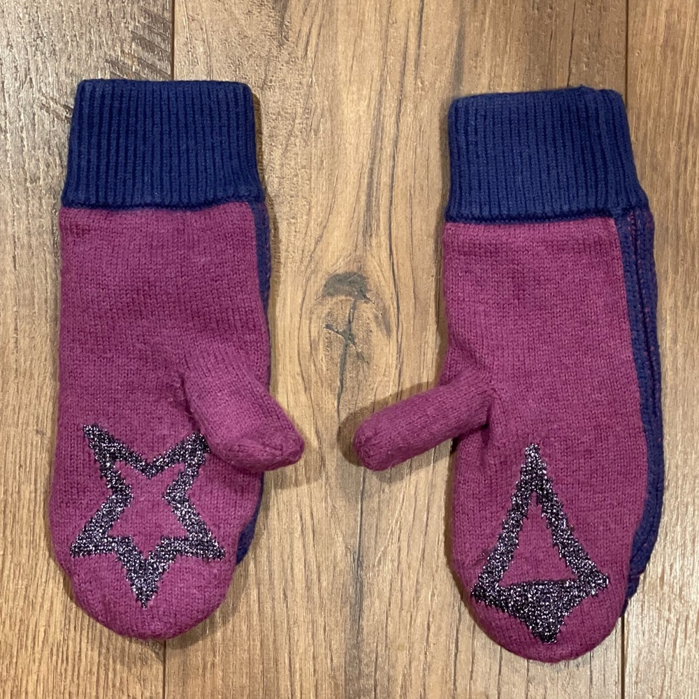 *like new* Big girls Ivivva cotton/synthetic blend winter mittens. O/S. Purple.